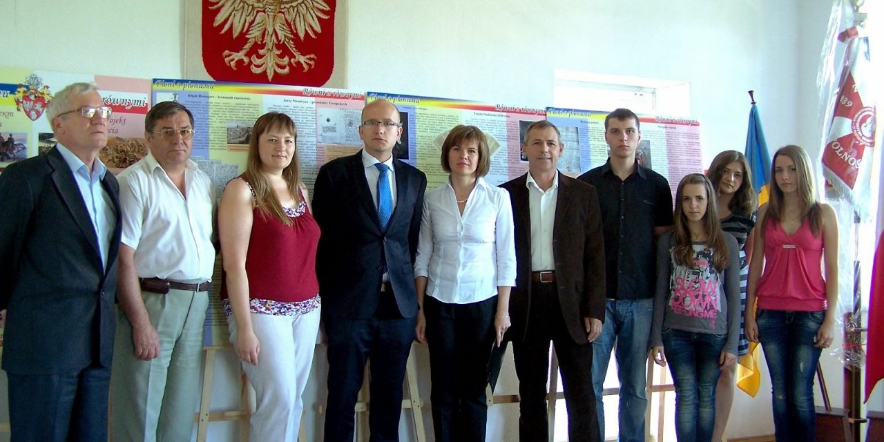 W Żytomierzu otwarto wystawę „Równi z Równymi”