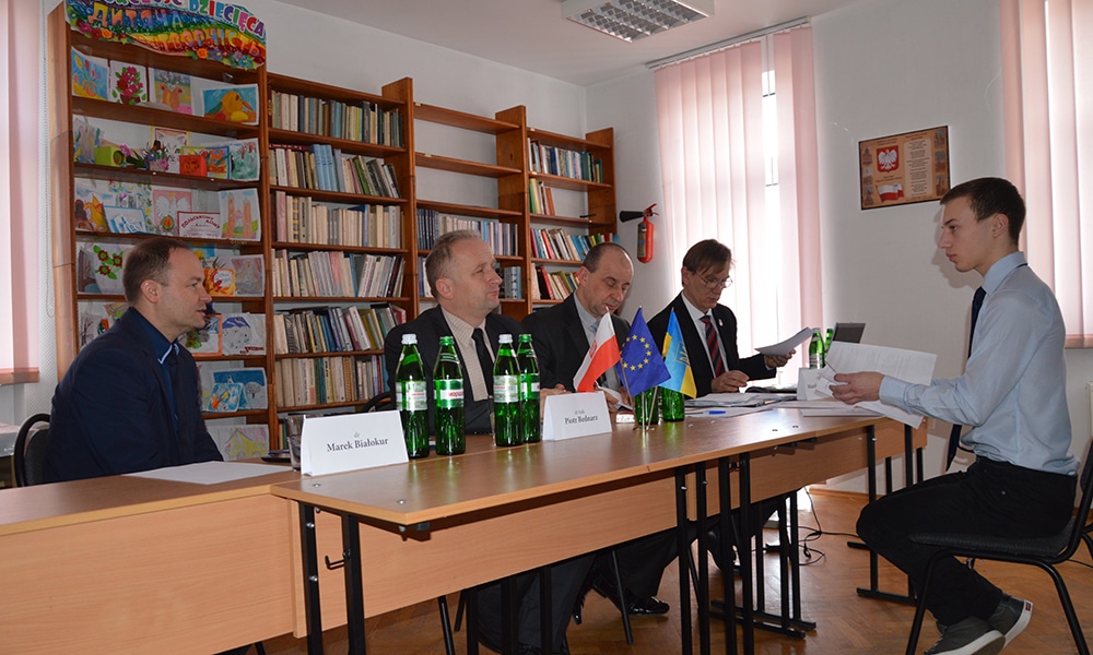 Od lewej: dr hab. Marek Białokur (Uniwersytet Opolski); dr hab. Piotr Bednarz (Uniwersytet Marii Curie-Skłodowskiej); dr hab. Marek Witold Sioma (Uniwersytet Marii Curie-Skłodowskiej); Robert Czyżewski, prezes zarządu Fundacji Wolność i Demokracja