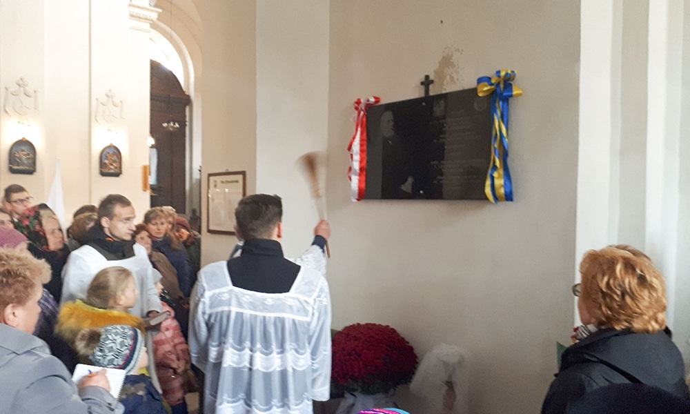 W Sławucie odsłonięto tablicę księcia Romana Sanguszki
