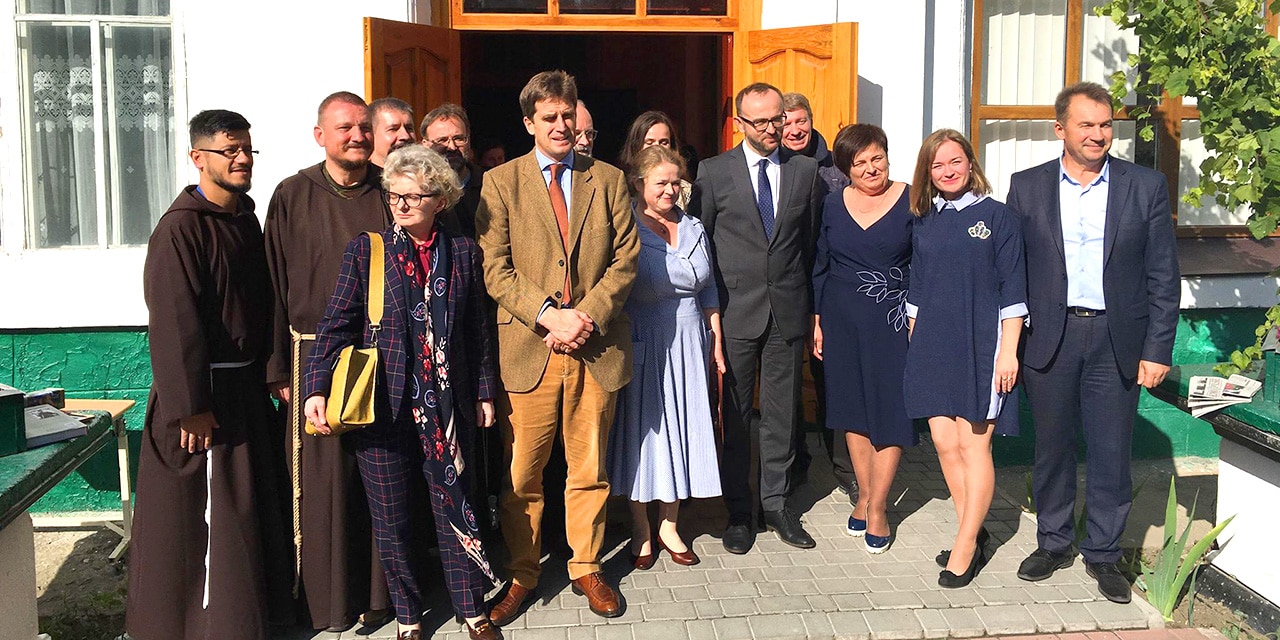 W piątek 28 września w Antoninach
