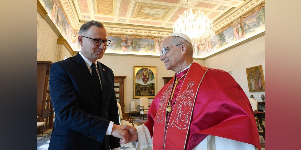 Andrzej Duda spotkał się z Papieżem Leonem XIV. Wiele czasu poświęcono perspektywom pokoju na Ukrainie